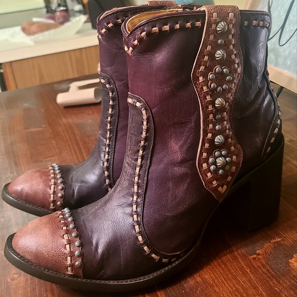 Old Gringo Short Boots With Box - Picture 2 of 7